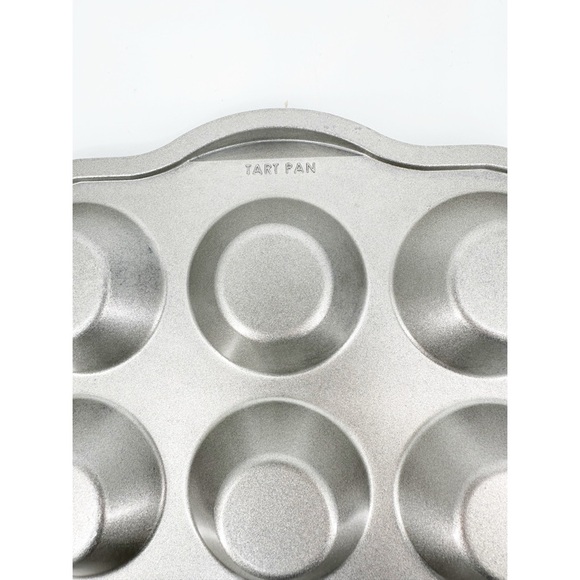 2 - Nordic Ware 12 Count Tart Heavy Duty Cast Aluminum Quiche Mini Muffin Pans - Picture 5 of 8